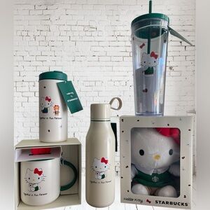 Hello Kitty x Starbucks Collaboration 5 Piece Holiday
Set Limited Edition